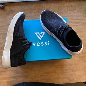 Vessi Everyday Midnight Black Size 9 Shoes